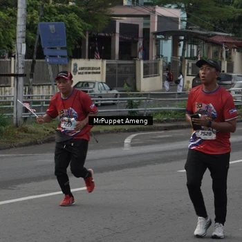 Runner Photo 6011200