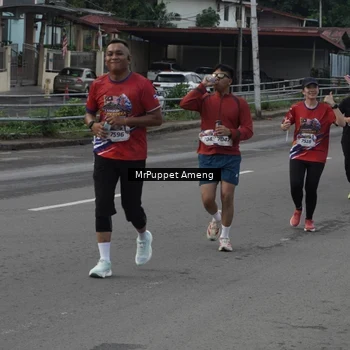 Runner Photo 6011226