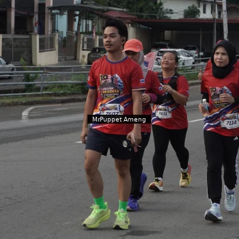 Runner Photo 6011247
