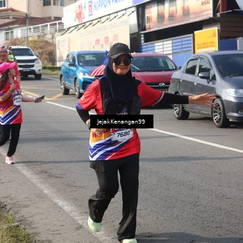 Runner Photo 6011270