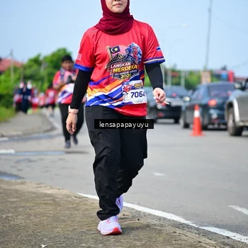 Runner Photo 6011312