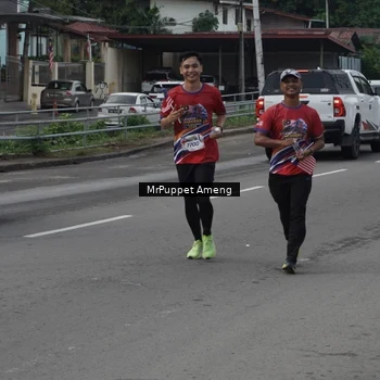Runner Photo 6011332