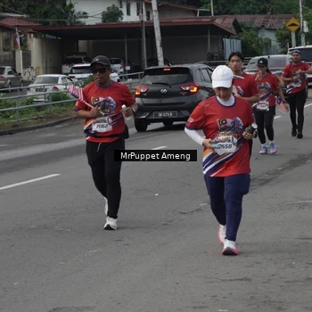 Runner Photo 6011334