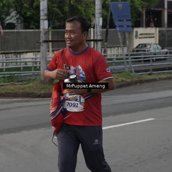 Runner Photo 6011341