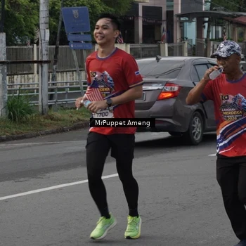 Runner Photo 6011342