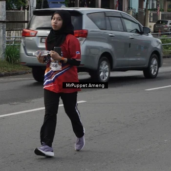 Runner Photo 6011346
