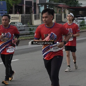 Runner Photo 6011354