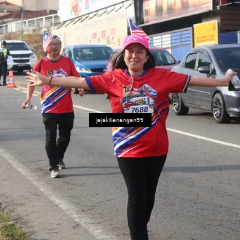 Runner Photo 6011381