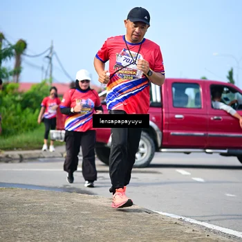 Runner Photo 6011410