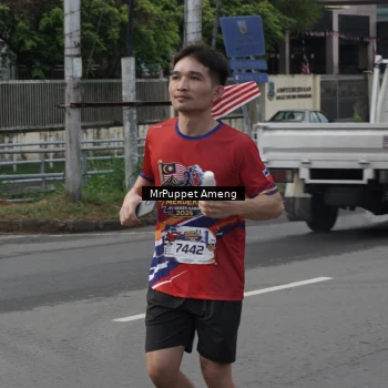 Runner Photo 6011412