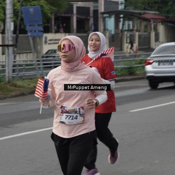 Runner Photo 6011432