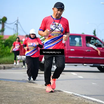 Runner Photo 6011457