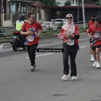 Runner Photo 6011513