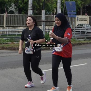 Runner Photo 6011551