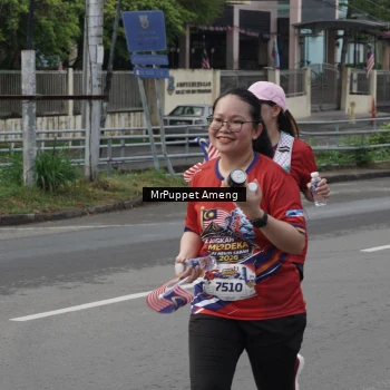 Runner Photo 6011585