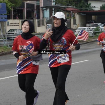 Runner Photo 6011686