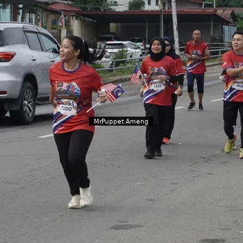 Runner Photo 6011716