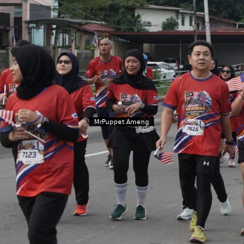 Runner Photo 6011744
