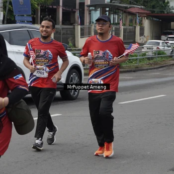 Runner Photo 6011758