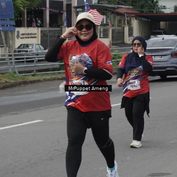 Runner Photo 6011815