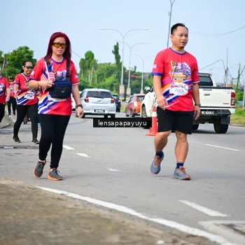 Runner Photo 6011899