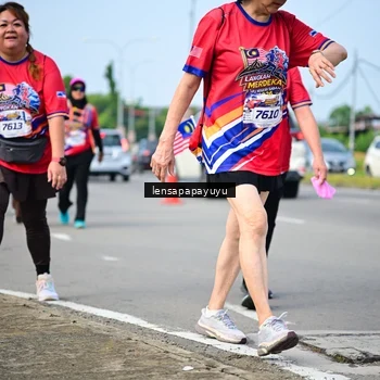 Runner Photo 6011937
