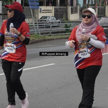 Runner Photo 6011986