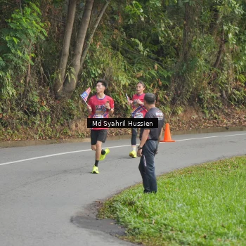 Runner Photo 6012010