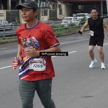 Runner Photo 6012011