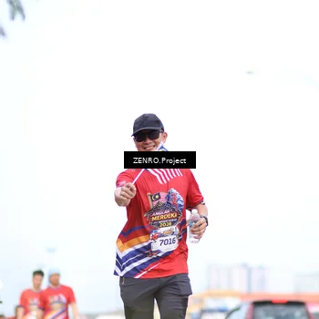 Runner Photo 6012014