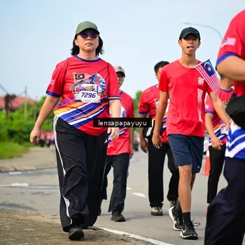 Runner Photo 6012027
