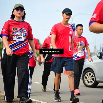 Runner Photo 6012041
