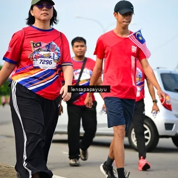 Runner Photo 6012044