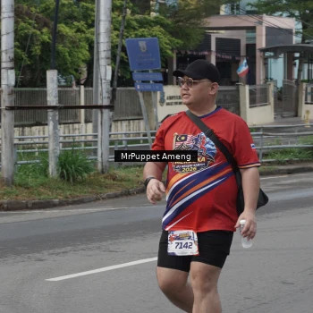 Runner Photo 6012049