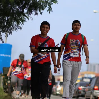 Runner Photo 6012051