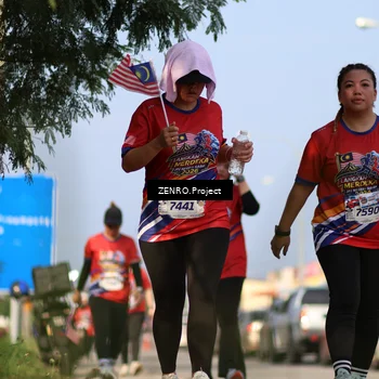 Runner Photo 6012053