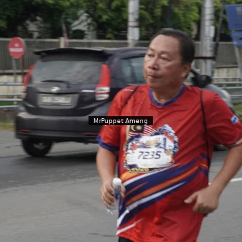 Runner Photo 6012069
