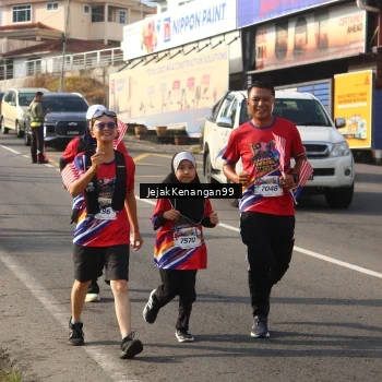 Runner Photo 6012076