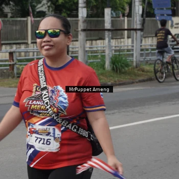 Runner Photo 6012089