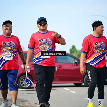 Runner Photo 6012095