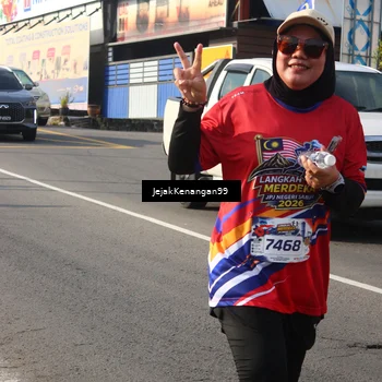 Runner Photo 6012105