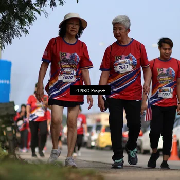 Runner Photo 6012111