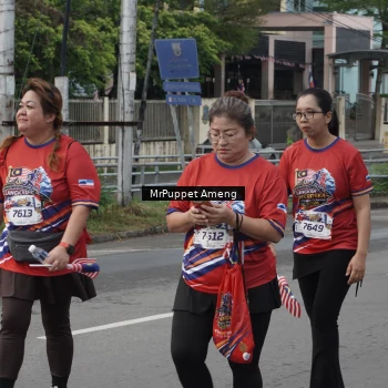 Runner Photo 6012122