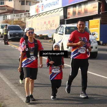 Runner Photo 6012123