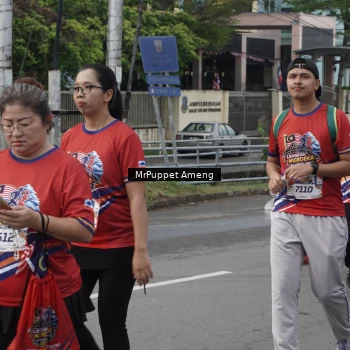 Runner Photo 6012136