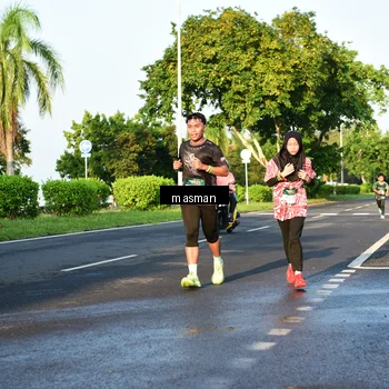 Runner Photo 6012140