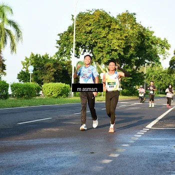 Runner Photo 6012145