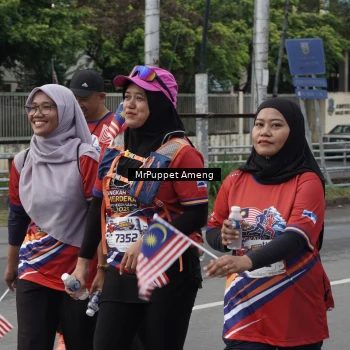 Runner Photo 6012149