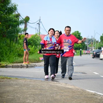 Runner Photo 6012159