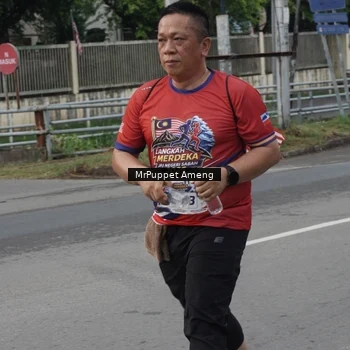 Runner Photo 6012175